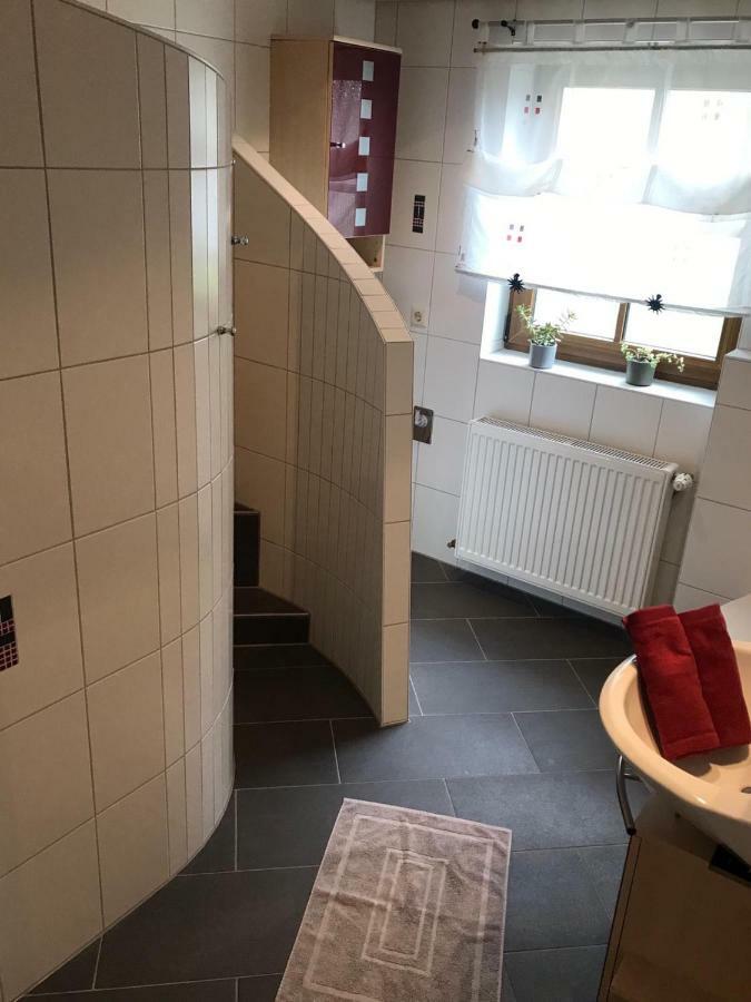 Zollern-Alb Aktiv Apartment อัลบ์ชตัดท์ ภายนอก รูปภาพ